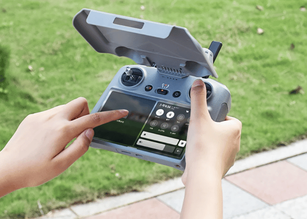 2-in-1 aurinkosuoja ohjaimelle DJI RC 2 / DJI Air 3 / MINI 4 PRO -kameroille