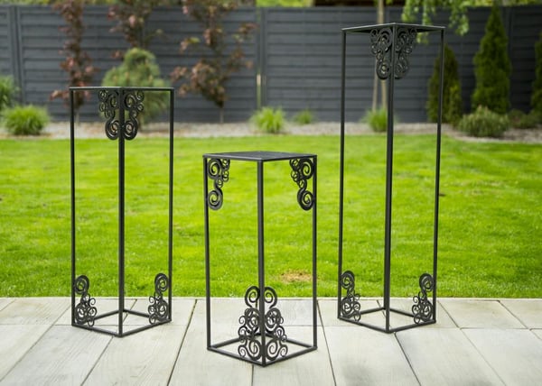 Modernt stående blomsterstat 80 cm sort