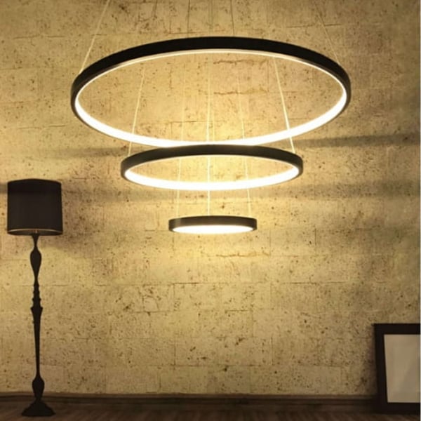 Riippuva kattokruunuvalaisin musta, 3 LED-rengasta, säädettävä, 76 W, neutraali
