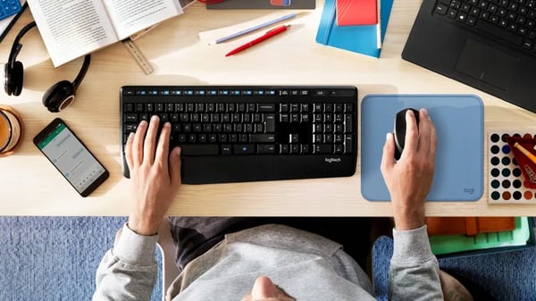 Logitech M330 Silent Plus trådløs optisk mus sort