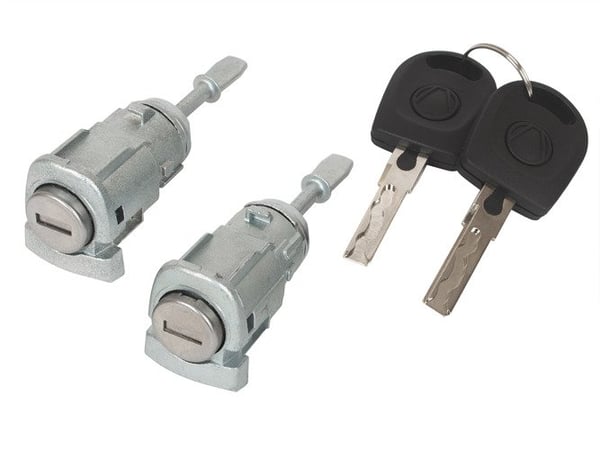 VW Polo IV 01-09 Låsinsatser framdörr V+H 2 st. set