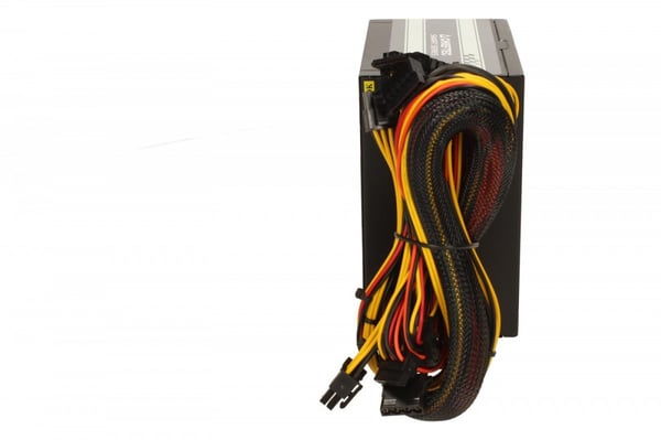 Chieftec GPS-700A8 700W ATX 120mm aPFC virtalähde 80