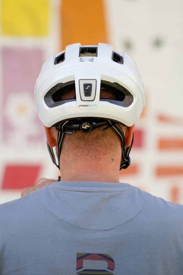 SkateFlash Atomic Vit Cykelhjälm