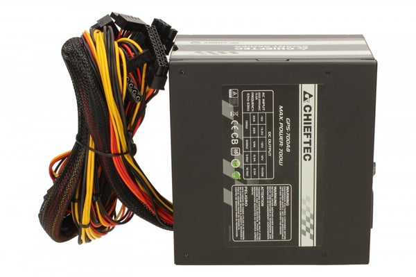 Chieftec GPS-700A8 700W ATX 120mm aPFC virtalähde 80
