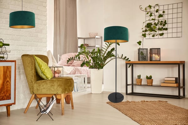 STÅENDE GULVLAMPE, STATIV, KROM, FLØJLSSKÆRM