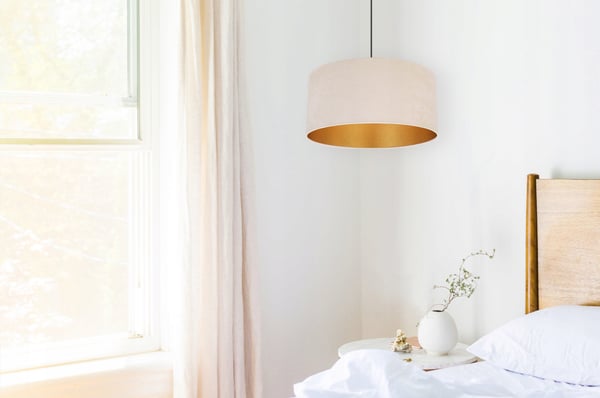 HÆNGENDE LAMPE LOFTSKRONE GYLDEN FLØJLSSKÆRM
