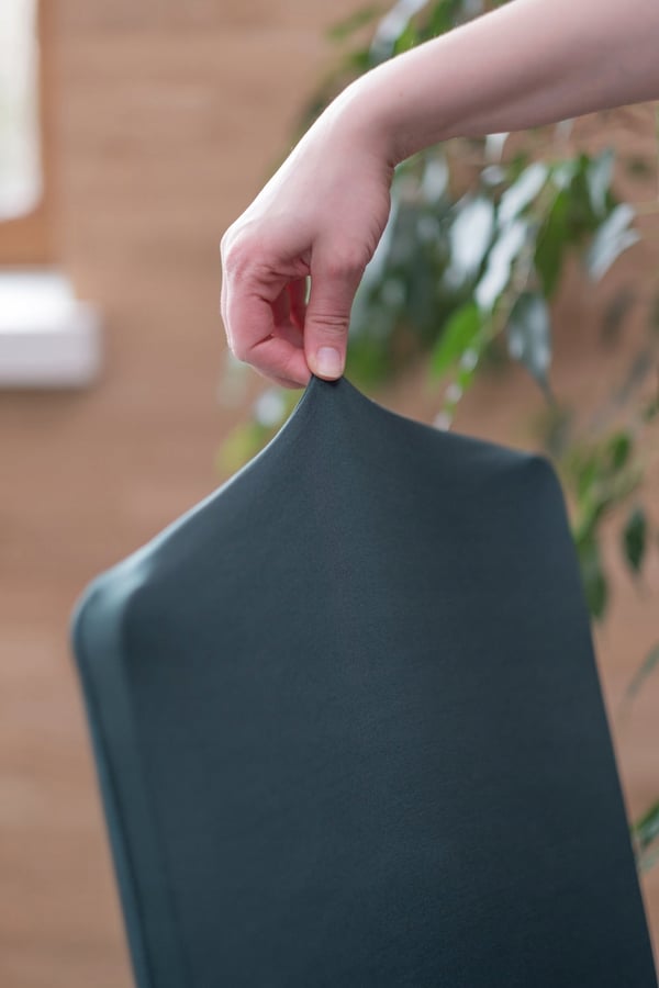 Vihreä, joustava ja sileä tuolinpäällinen
