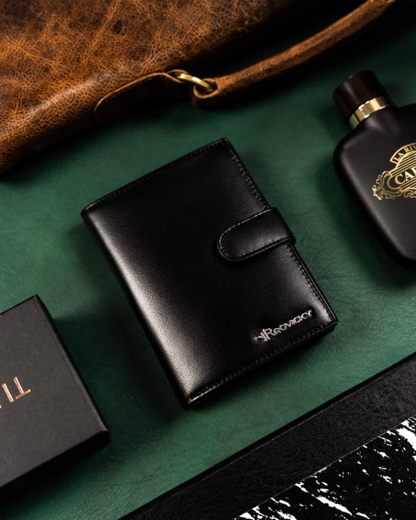 Presentset: elegant herrplånbok och nyckelring i läder - Rovicky