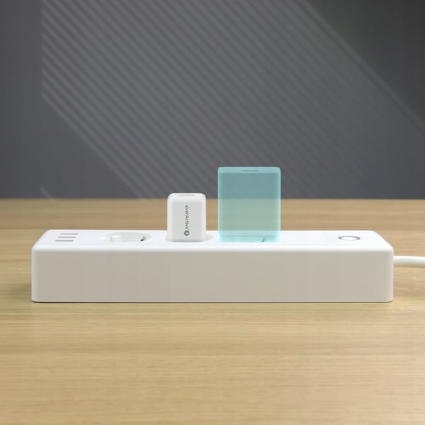 everActive GaN SC-330 väggladdare 1x USB, 1x USB-C QC3.0 PD 20W