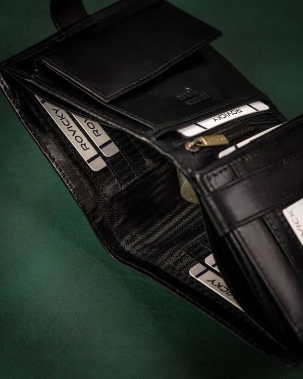 Stor herrplånbok i läder med RFID-system - Rovicky