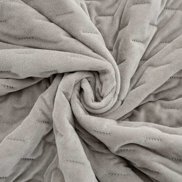 Elegantti päiväpeitto 170x210 cm vaaleanharmaalla reunuksella