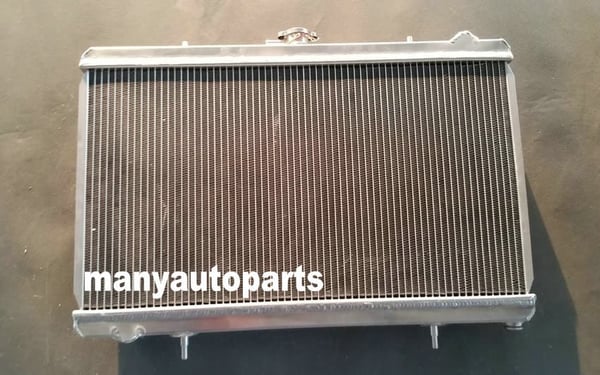 Højtydende aluminiumsradiator, 3-kernet design, passer til Silvia S13 SR20DET, holdbar konstruktion