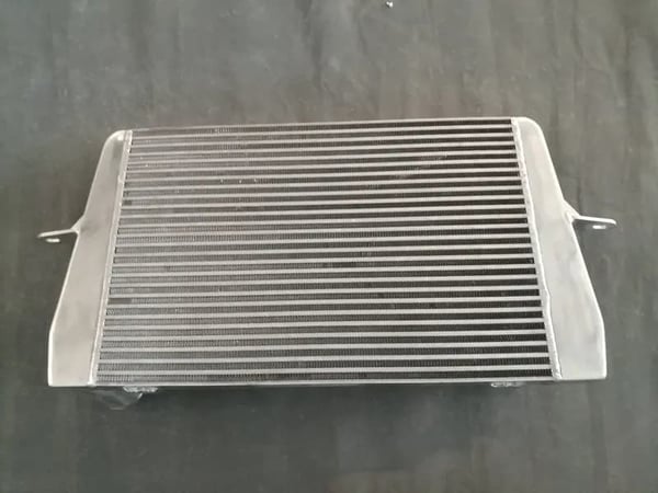 Alloy Intercooler, 76mm kerne størrelse, frontplacering, kompatibel med Ford Sierra RS Cosworth, kompatibel med Escort RS500