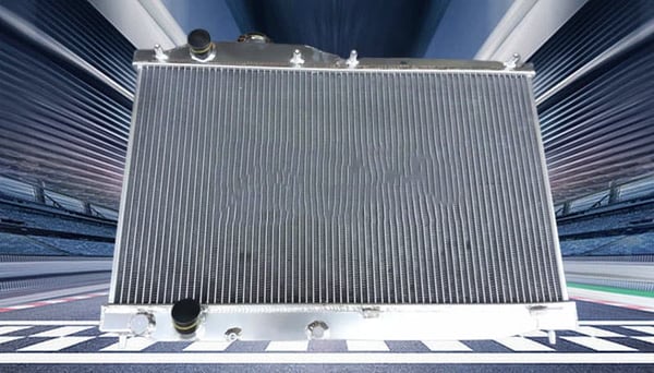 Aluminiumkøler til Honda S2000, højtydende køling, kompatibel med manuel transmission, to-rækket design.