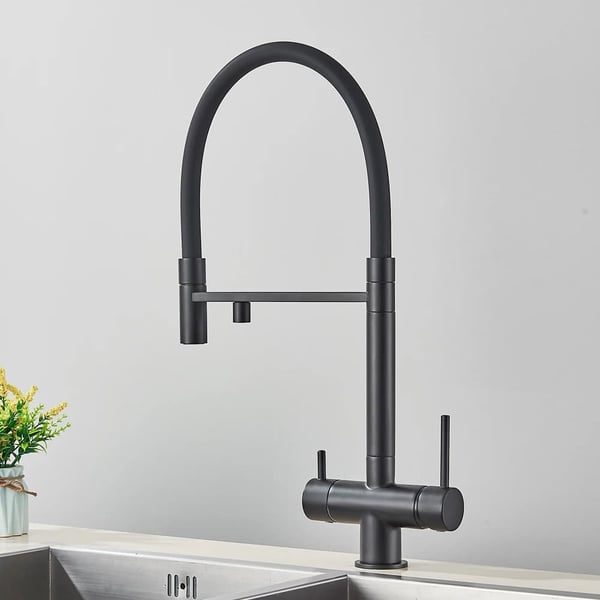 Fleksibel træk ned køkkenarmatur, dobbelt vandfunktionalitet, elegant messing finish,Matte Sort