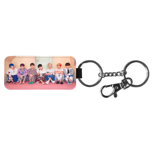 Nøkkelring: BTS Bangtan Boys 2019, stilrent anheng med levende og unikt design Nøkkelring: BTS Bangtan Boys 2019, stilrent anheng med levende og unikt design