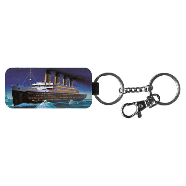 Avaimenperä: Titanic -RMS Titanic, tyylikäs riipus, jossa on eloisa ja uniikki kuvio