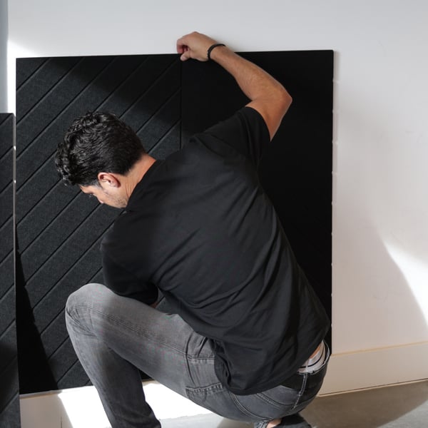 Akustisk vægpanel PET-filt - 100x100cm - Sildebensmønster Lysegrå