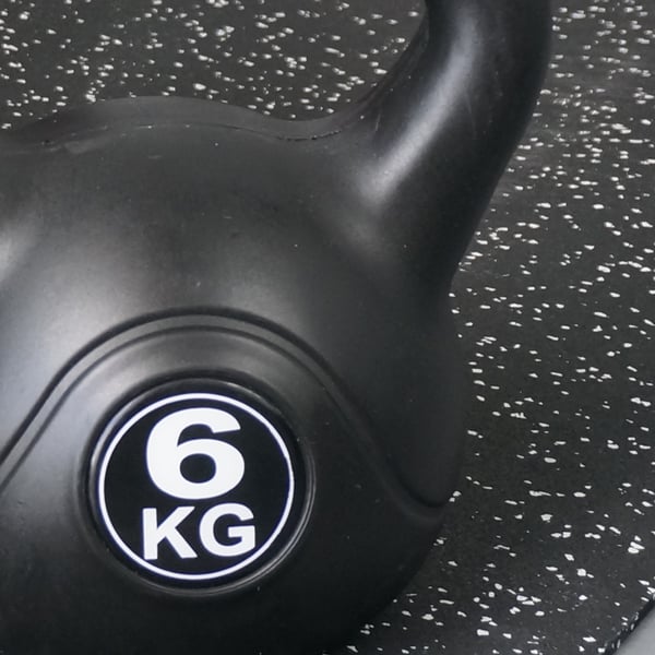 Kettlebell 6 kg - Plastik - til indendørs og udendørs brug - Sort