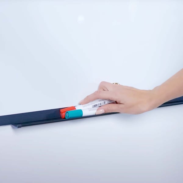 Whiteboard med sort ramme - Emalje - Magnetisk - 100x180 cm