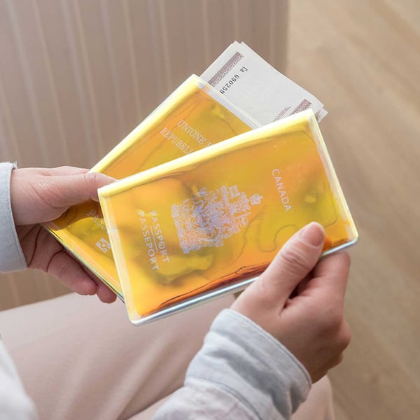 Reflektivt Genomskinligt Passfodral – Holografisk Passhållare
