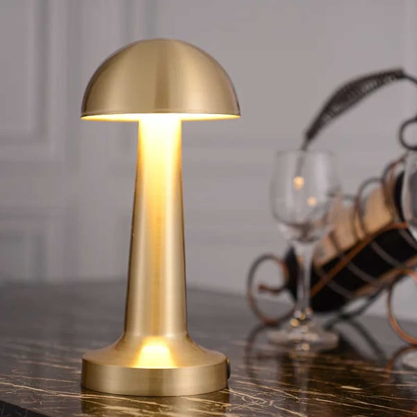 Retro Uppladdningsbar Bordslampa av Metall Dimmer Guld