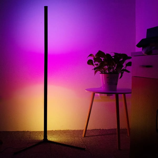 Stor LED RGB Hörnlampa | App och Fjärrkontroll 1,5 m
