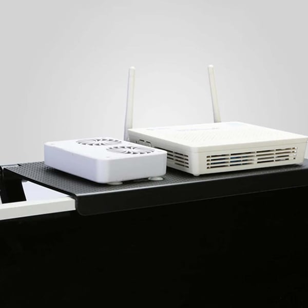 Universal TV- og Monitorhylle Svart med Justerbare Ben og Enkel Montering
