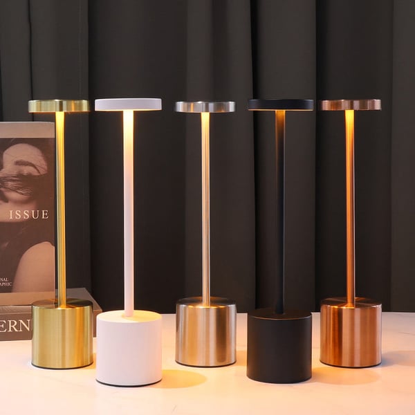 Oppladbar LED Bordlampe i Metall Hvit