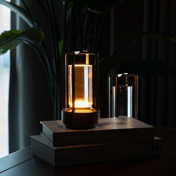 Sladdlös LED Lampa | Uppladdningsbar Bordslampa i Metall Lykta Svart