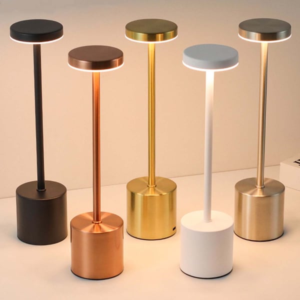 Oppladbar LED Bordlampe i Metall Hvit