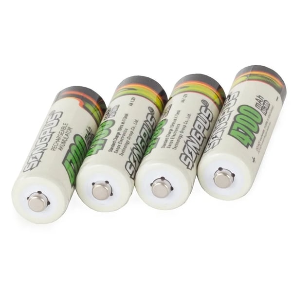 4-pakning oppladbare AA-batterier 4700mAh