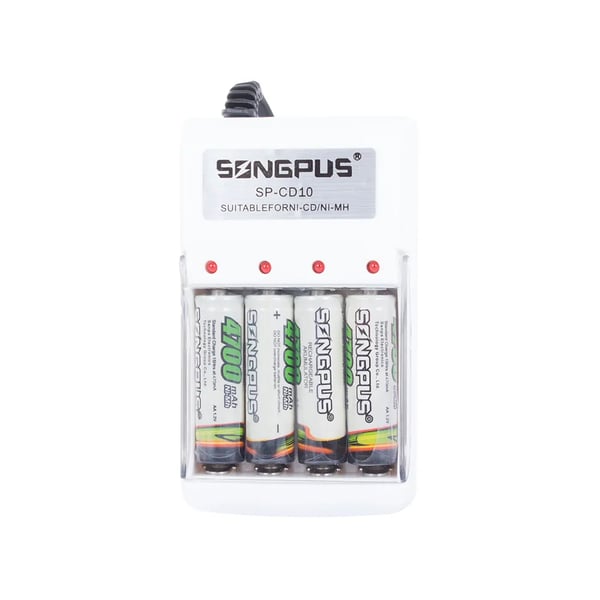 Lader for AA/AAA Oppladbare Batterier Inkludert 4 stk AA Batterier
