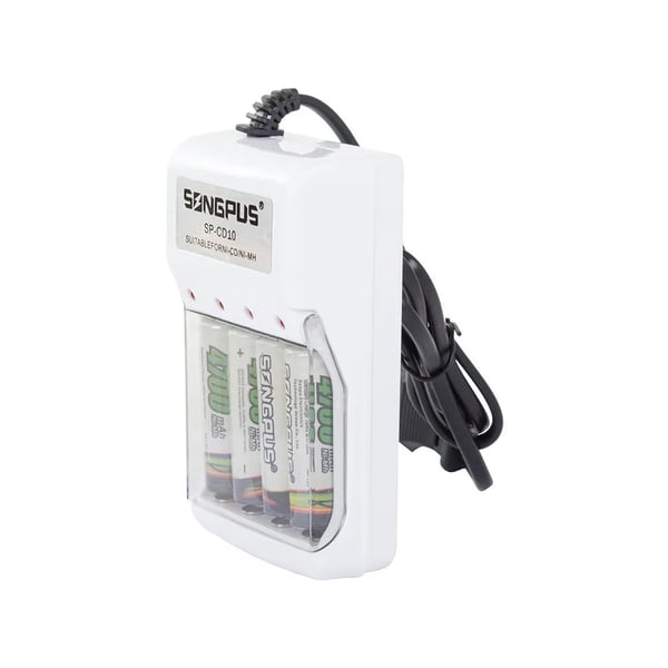 Lader for AA/AAA Oppladbare Batterier Inkludert 4 stk AA Batterier
