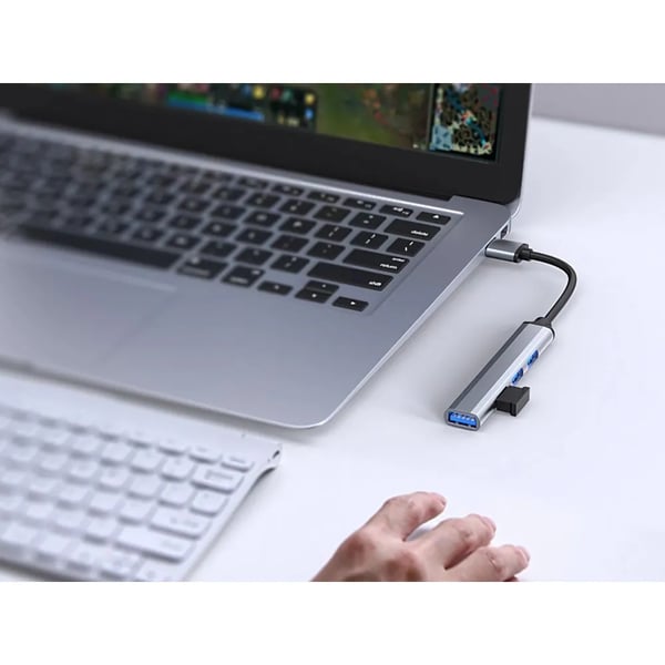 USB-hubi 4-porttia, 1x 3.0 5Gbps, 3x 2.0 480Mbs jakaja