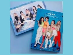Itzy - Album IT'z ICY (Tilfældig version) (CD)