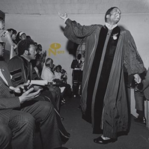 Pastori T.L. Barrett And The Youth F - I Shall Wear A Crown (Blessed White (LP)