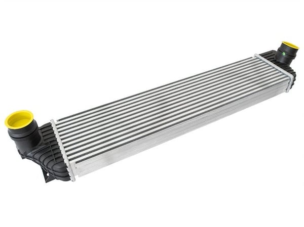 Nissan NV400 2011- 2,3 dCi ladeluftkøler (intercooler) Nissan NV400 2011- 2,3 dCi ladeluftkøler (intercooler)