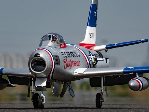 FMS 80mm F-86 Sabre Skyblazers EDF PNP