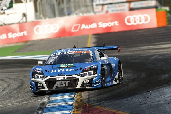 Carrera 1:24 Audi R8 LMS GT3 Evo II No.7