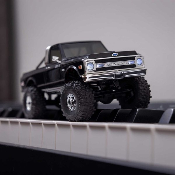 Axial SCX30 Chevrolet K10 Crawler 4WD Black