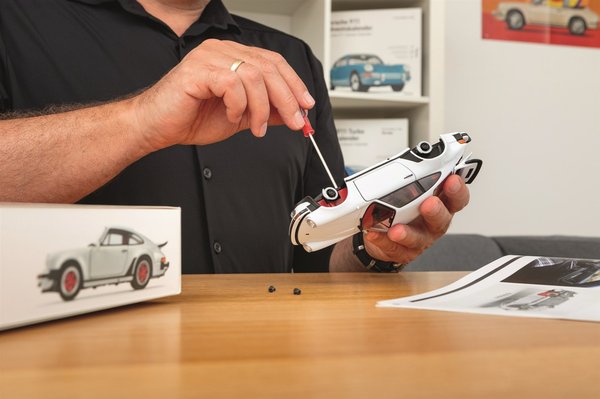 Porsche 911 Turbo Adventskalender 1:24