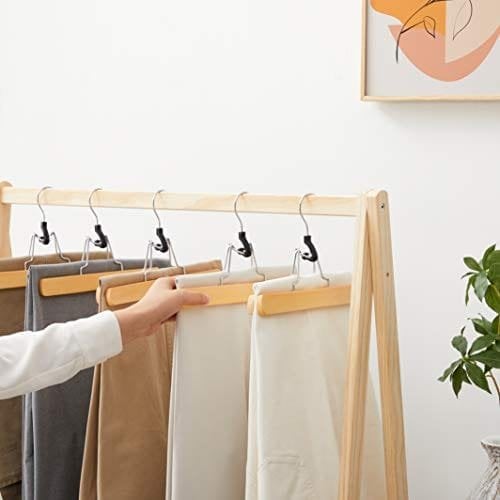 Songmics 12 pcs Træbukser Hænger ikke-skridsikre krom kroge 360 graders roterende naturlig CRW007-12