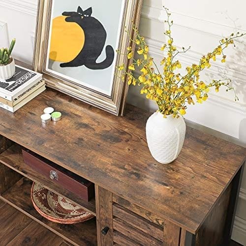 Vasagle TV Stand, TV Console Unit med hylder, skab med opbevaring, Louvred Doors, til stue, underholdningsrum, rustik brun og sort LTV43BX
