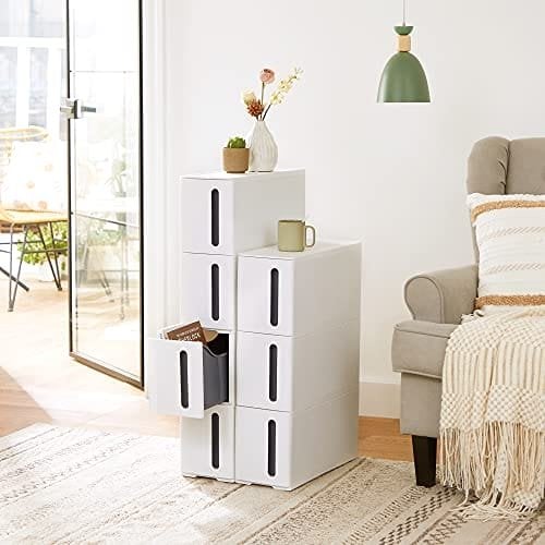 Songmics plastopbevaringsbokse, smal opbevaringsvogn på hjul, 45 x 17 x 83 cm, hvid og grå