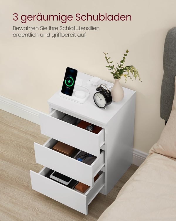 Natbord, Sidebord, 3 skuffer, 2 stikkontakter, 2 USB-porte, Cloud White