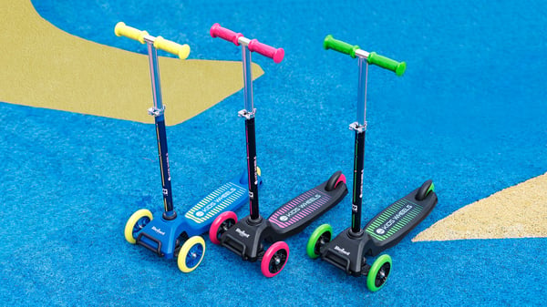 Trehjulet balance-løbehjul til børn let justerbar Rebel Wheels