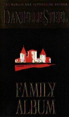 Family Album, Steel, Danielle Paperback Book Pre-Owned English