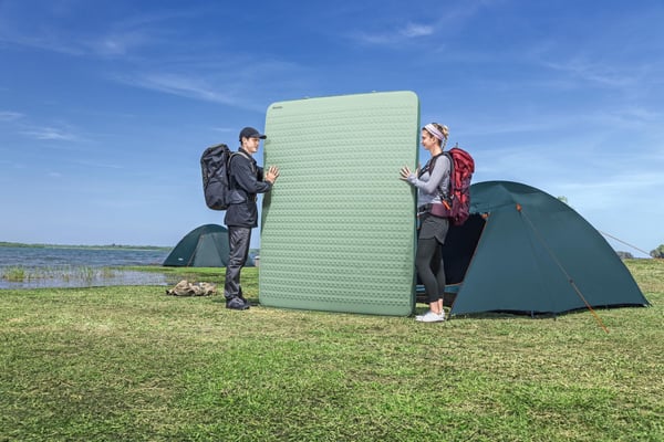 ComforTrek Luxe Elite itsetäyttyvä ilmapatja 203 x 152 x 11cm
