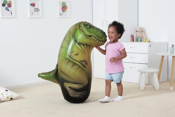 Dinosaur boxningssäck i plast